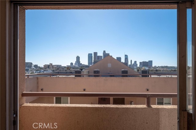 Detail Gallery Image 23 of 31 For 918 W College St #507,  Los Angeles,  CA 90012 - 2 Beds | 2 Baths