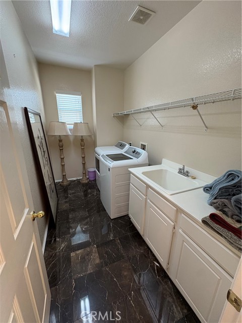 Detail Gallery Image 28 of 39 For 4735 Revere St, Chino,  CA 91710 - 5 Beds | 3/1 Baths