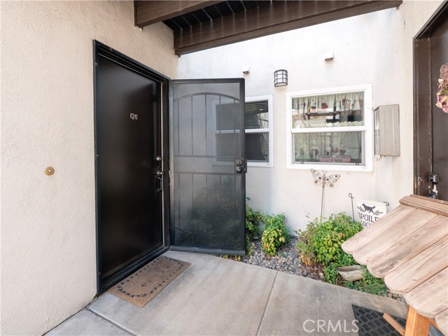1150 W Phillips Street, Ontario CA: https://media.crmls.org/medias/91d078ef-287b-41f5-810e-91d27a8183f3.jpg