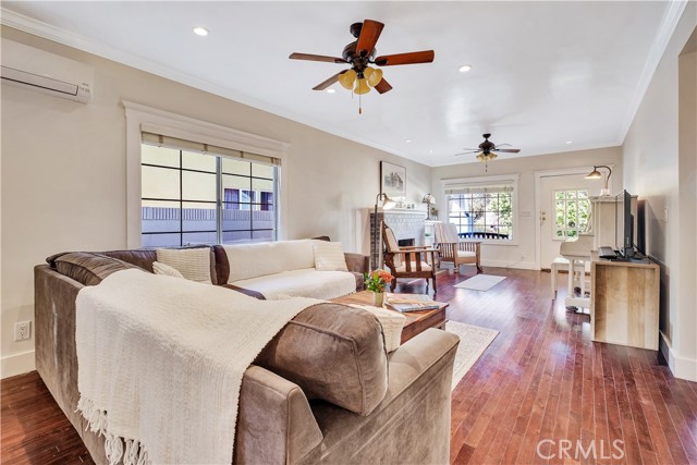 Detail Gallery Image 7 of 63 For 4562 Lomita, Los Angeles,  CA 90019 - 3 Beds | 2 Baths