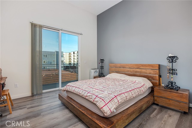 1055 S Serrano Avenue, Los Angeles CA: https://media.crmls.org/medias/91d0dab3-dd4f-467d-835c-98870f1b09ab.jpg