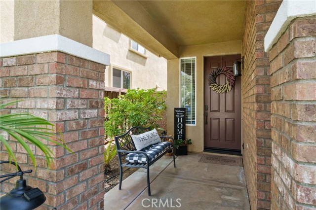Detail Gallery Image 4 of 37 For 33412 Wallace Way, Yucaipa,  CA 92399 - 3 Beds | 2/1 Baths