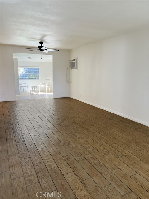 1326 Elmhurst Avenue, Duarte CA: https://media.crmls.org/medias/91d2485a-6cd0-4812-83ab-67015c2858bc.jpg