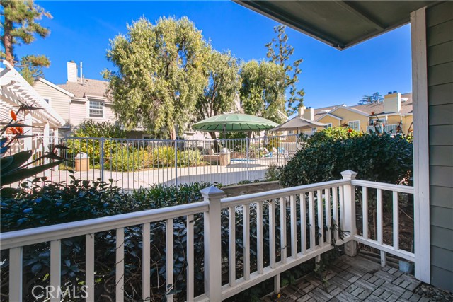 Detail Gallery Image 8 of 10 For 6618 Clybourn #109,  North Hollywood,  CA 91606 - 2 Beds | 2 Baths