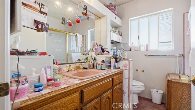 Detail Gallery Image 17 of 23 For 1106 Mar Les, Santa Ana,  CA 92706 - 3 Beds | 2/1 Baths