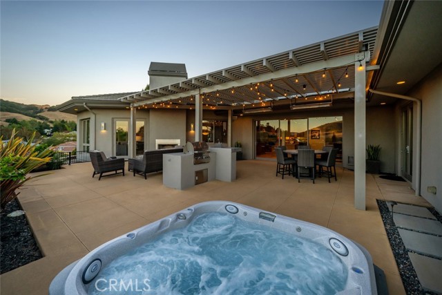 940 Pasatiempo Drive, San Luis Obispo CA: https://media.crmls.org/medias/91d3db91-722a-4a12-b387-1869d4204858.jpg