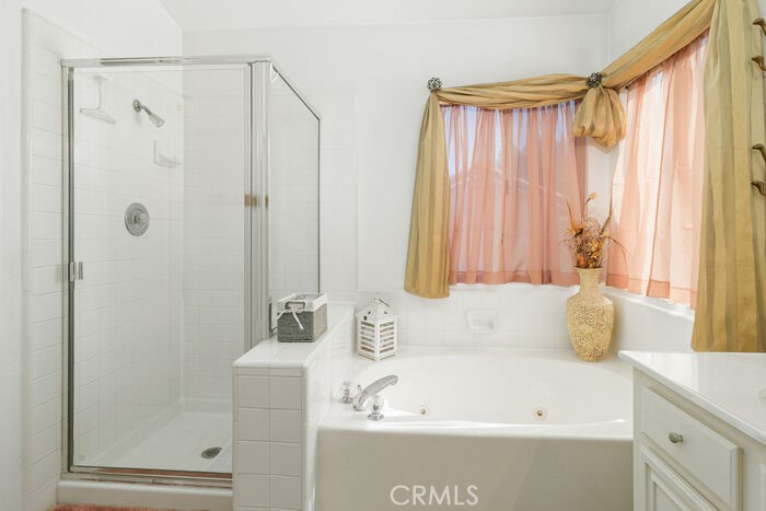 https://media.crmls.org/medias/91d44936-0610-45ea-8dcc-2934dec336c9.jpg?preset=X-Large