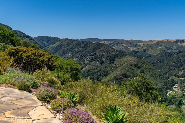 2650 Skyview Trail, San Luis Obispo CA: https://media.crmls.org/medias/91d4aa28-ebb0-4c0a-b579-0494d72f8fa4.jpg
