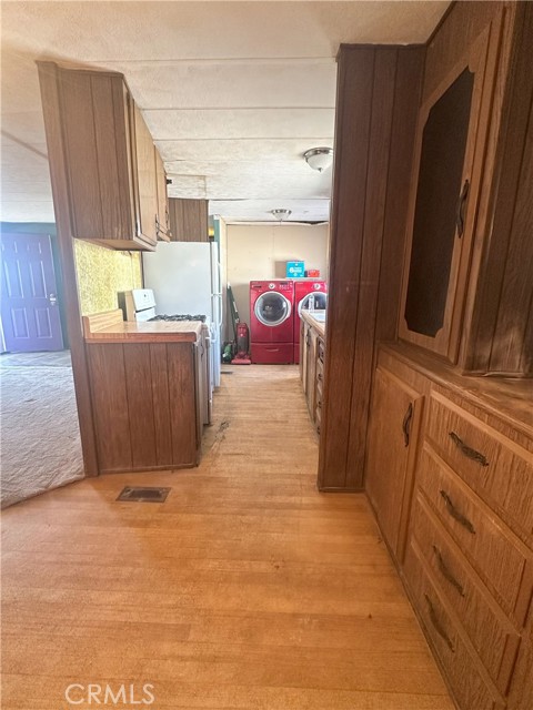 1258 Rosamond Boulevard, Rosamond CA: https://media.crmls.org/medias/91d4f7b3-4dae-47af-9de1-af7336373ea6.jpg