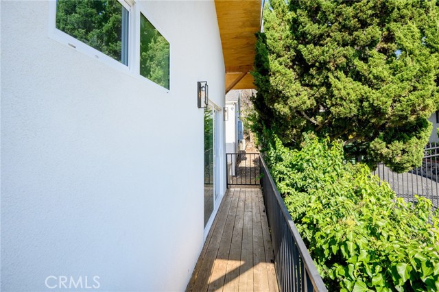 Detail Gallery Image 15 of 27 For 2926 Fairmount #3/4,  La Crescenta,  CA 91214 - 2 Beds | 2/1 Baths