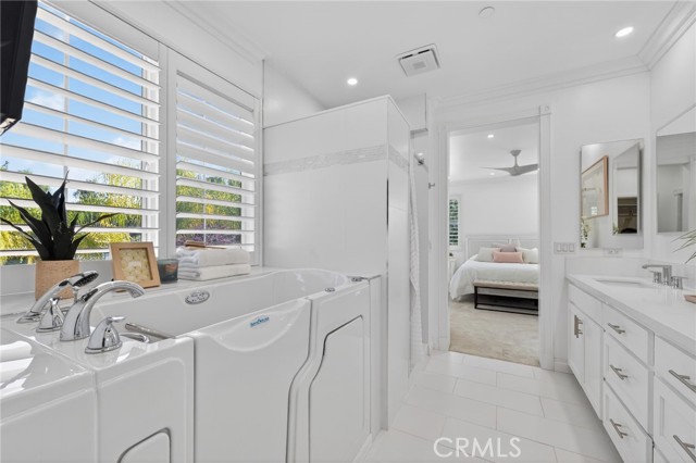 Detail Gallery Image 4 of 75 For 39776 Strada Firenze, Lake Elsinore,  CA 92532 - 4 Beds | 3 Baths