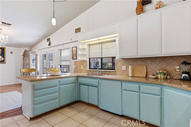 Detail Gallery Image 16 of 49 For 10331 N Loop Bld, California City,  CA 93505 - 3 Beds | 2 Baths
