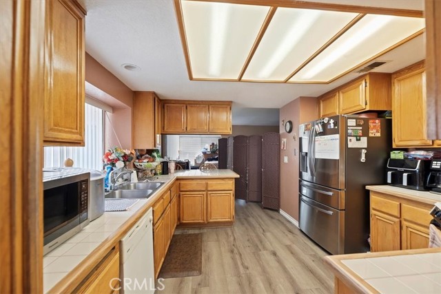 429 Colfax Circle, Corona CA: https://media.crmls.org/medias/91d70f74-0989-48ba-bae6-45949bb0a7e4.jpg