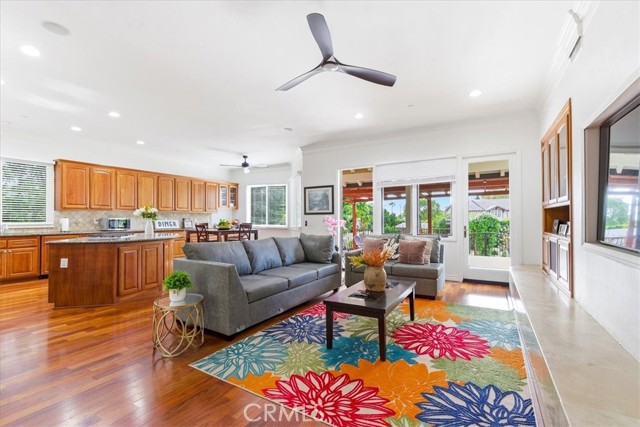 Detail Gallery Image 15 of 58 For 12831 Fairhaven Extention, Santa Ana,  CA 92705 - 4 Beds | 3/1 Baths