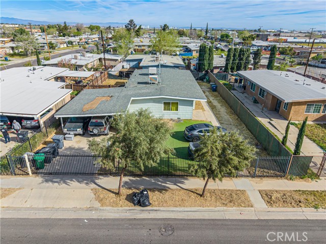 Detail Gallery Image 2 of 18 For 835 E Avenue Q, Palmdale,  CA 93550 - 2 Beds | 2 Baths