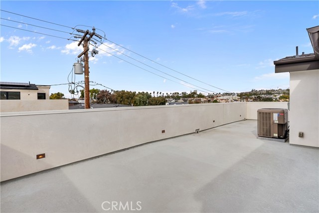 Detail Gallery Image 38 of 47 For 319 1/2 Jasmine, Corona Del Mar,  CA 92625 - 3 Beds | 3/1 Baths