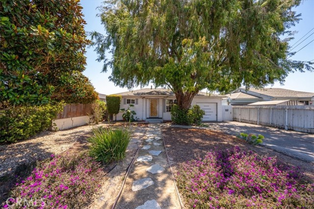 1380 Longbranch Avenue, Grover Beach CA: https://media.crmls.org/medias/91d90cdb-0dc9-44e2-a94f-accd5e3cc2ed.jpg