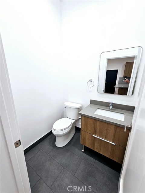 Detail Gallery Image 5 of 25 For 2581 Windsor Ave, Altadena,  CA 91001 - 3 Beds | 3 Baths