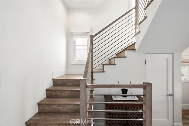 712 Marguerite Avenue, Corona del Mar CA: https://media.crmls.org/medias/91db2902-d46e-48f4-8208-0192767615e9.jpg