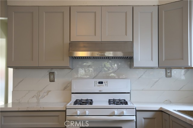 15154 Oliva Avenue, Paramount CA: https://media.crmls.org/medias/91dbac39-0f43-4e67-a9ab-78971ffc0842.jpg
