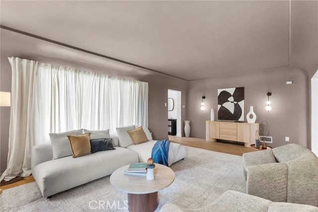 Detail Gallery Image 9 of 43 For 3812 Roderick Rd, Los Angeles,  CA 90065 - 3 Beds | 2 Baths