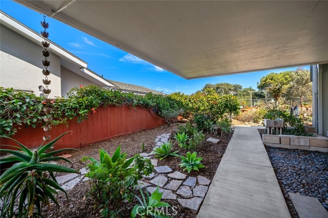 2570 Bay Vista Lane, Los Osos CA: https://media.crmls.org/medias/91dd1820-2fb5-447d-b8a3-a70fa67f4141.jpg