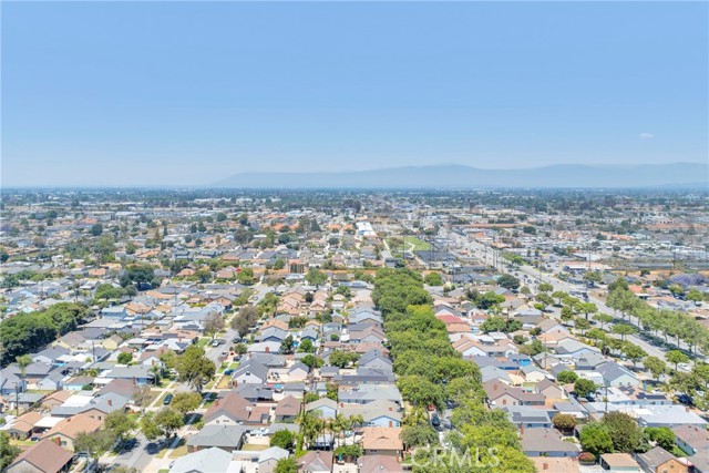Image 44 of 66 For 6103 Pimenta Avenue