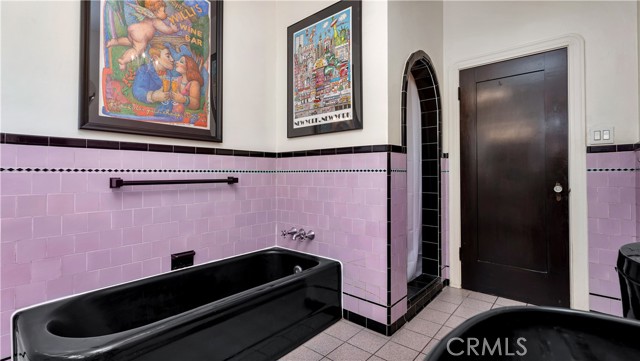 Detail Gallery Image 54 of 69 For 2042 N Ross St, Santa Ana,  CA 92706 - 3 Beds | 2/1 Baths