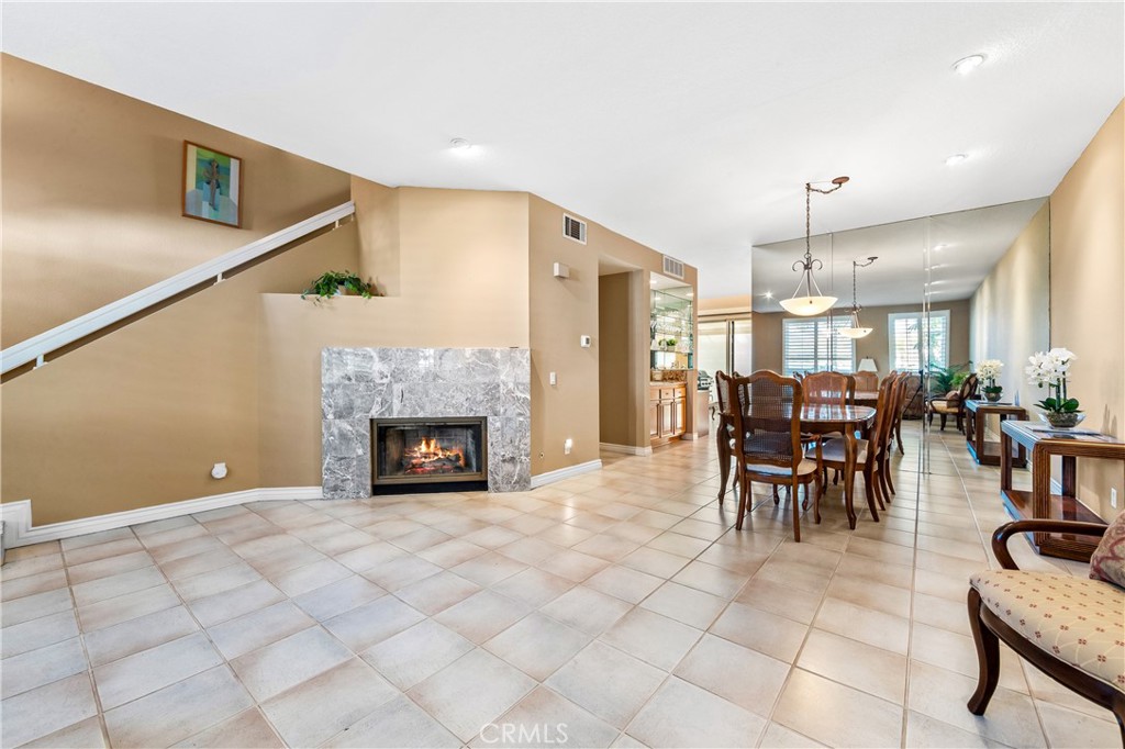 MLS #OC25270158 image #6