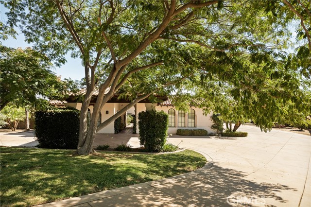 Detail Gallery Image 3 of 40 For 14490 Green Acres Dr, Beaumont,  CA 92223 - 3 Beds | 2/1 Baths