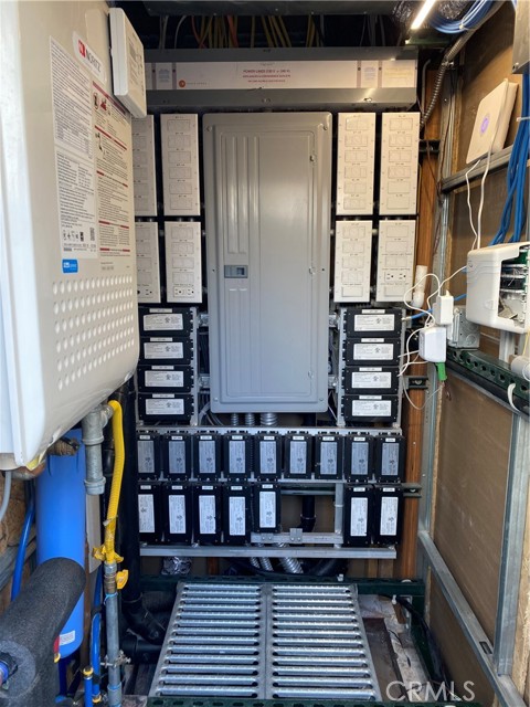 2306 Aviation Boulevard, Redondo Beach, California 90278, 4 Bedrooms Bedrooms, ,5 BathroomsBathrooms,Residential,Sold,Aviation,PV21200474