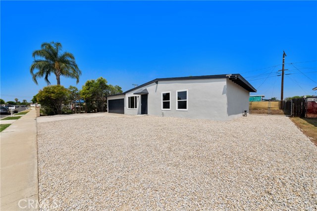 24800 Carolyn Avenue, Moreno Valley CA: https://media.crmls.org/medias/91ded987-d1c9-48db-8afb-52d86a3a7f05.jpg