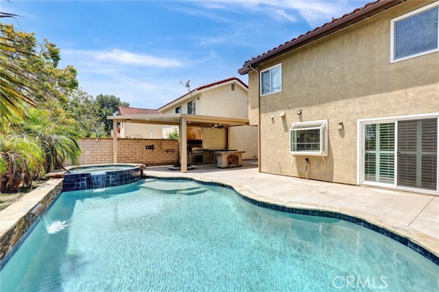26072 Donegal Lane, Lake Forest CA: https://media.crmls.org/medias/91df3a58-bb9c-42b4-aa28-e38d150a2a4e.jpg