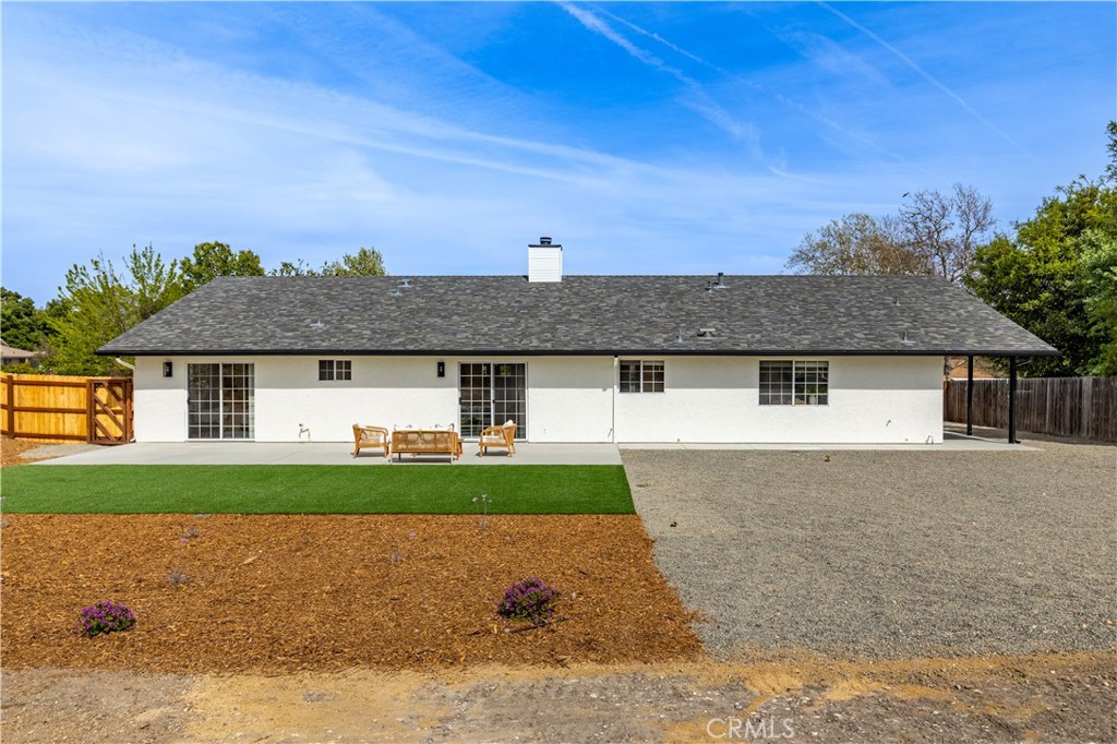 40 Frontier Way