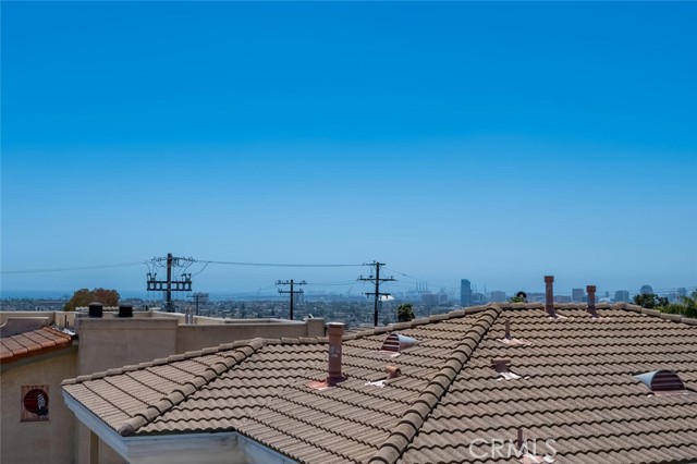 Detail Gallery Image 35 of 75 For 2230 Ohio Ave #4,  Signal Hill,  CA 90755 - 3 Beds | 2/1 Baths