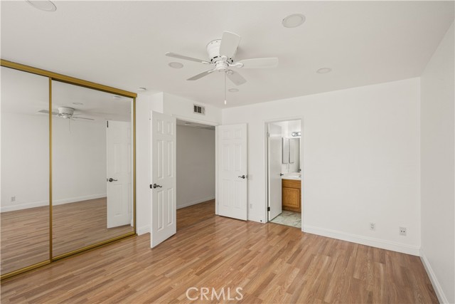 Image 20 of 37 For 21931 Rimhurst  117