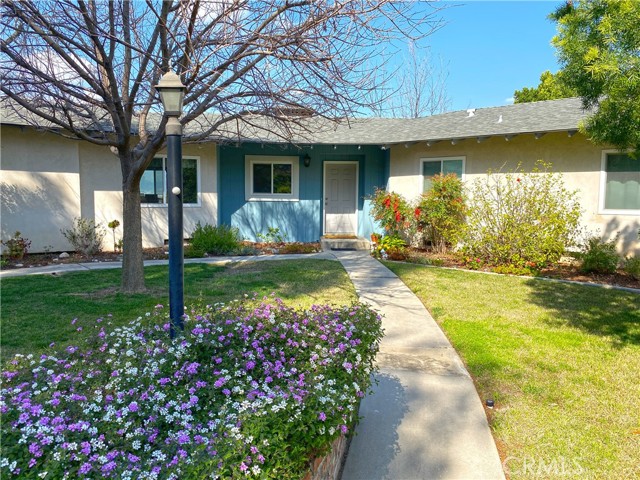 Detail Gallery Image 2 of 37 For 25123 Huron St, Loma Linda,  CA 92354 - 4 Beds | 3/1 Baths