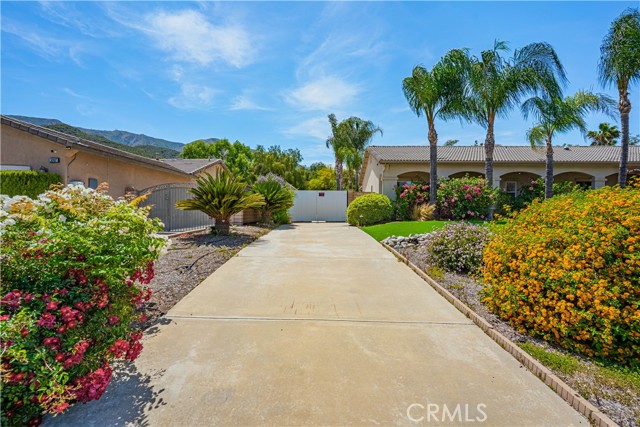 Detail Gallery Image 10 of 72 For 30867 via Bonica, Lake Elsinore,  CA 92530 - 5 Beds | 2/1 Baths