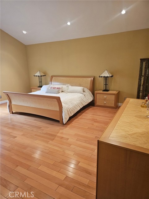 3946 Knobhill Drive, Sherman Oaks CA: https://media.crmls.org/medias/91e1fb72-2e83-4776-91e9-83b56cc4e667.jpg