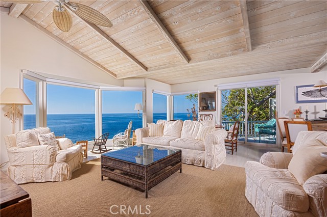2691 Victoria, Laguna Beach CA: https://media.crmls.org/medias/91e20bf4-65c2-4ff7-acb5-6b025f6c0064.jpg