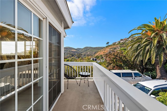 Detail Gallery Image 22 of 27 For 438 3 Rd St, Laguna Beach,  CA 92651 - 4 Beds | 2/1 Baths
