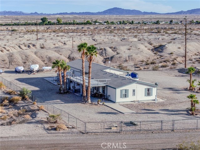 Detail Gallery Image 3 of 49 For 3770 Turtle Beach, Needles,  CA 92363 - 4 Beds | 2 Baths