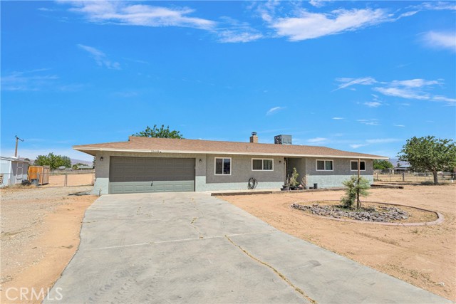 Detail Gallery Image 2 of 35 For 15445 Dale Evans, Apple Valley,  CA 92307 - 3 Beds | 2 Baths