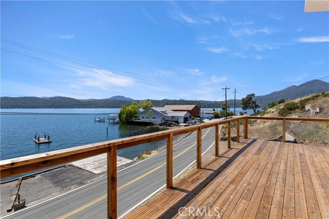 Detail Gallery Image 9 of 59 For 12172 Lakeshore Dr, Clearlake,  CA 95422 - 2 Beds | 2 Baths