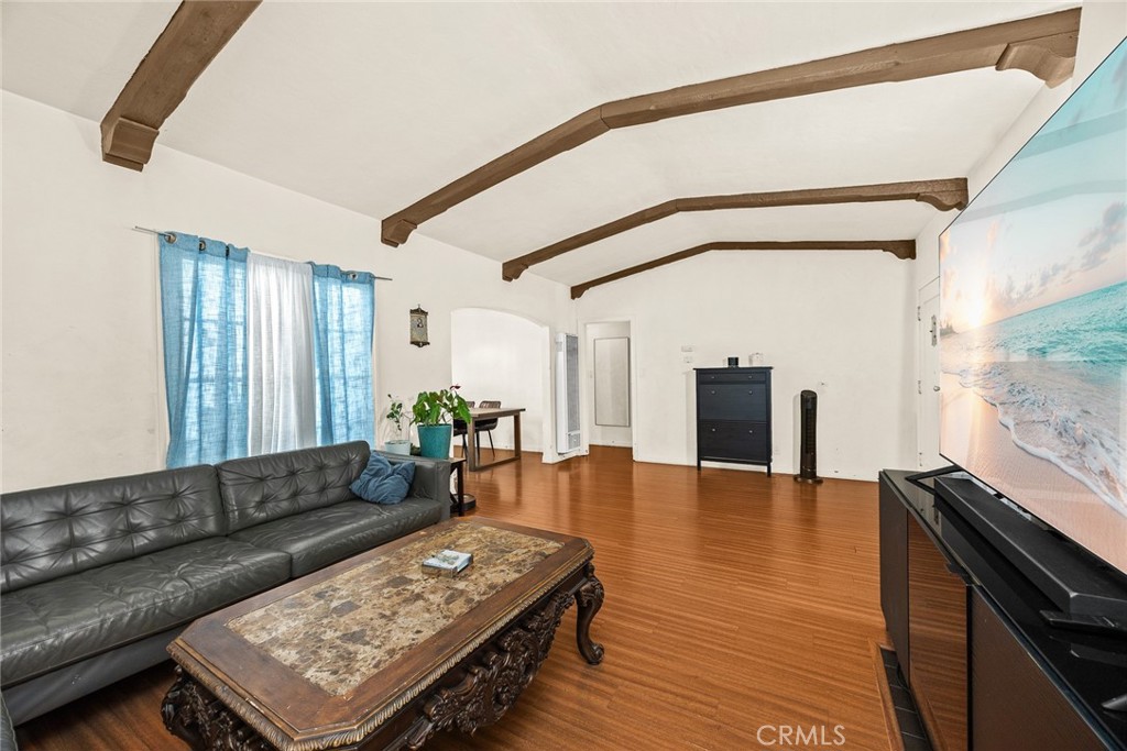 1521 N Columbus Avenue Glendale img 10