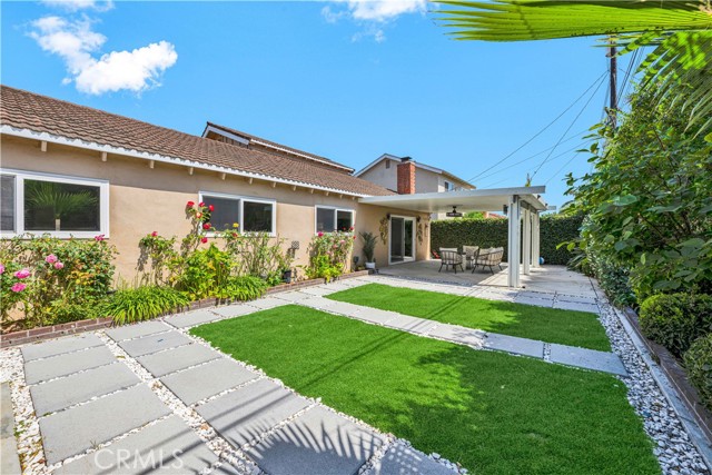 16761 Montclair Lane, Huntington Beach CA: https://media.crmls.org/medias/91e4145e-e2ff-416b-8cb3-41dabf298cca.jpg