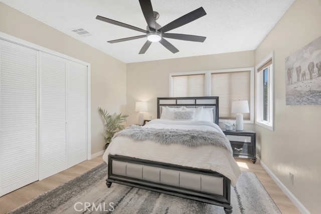 8901 Amigo Avenue, Northridge CA: https://media.crmls.org/medias/91e4b6be-7d6b-4f8e-a092-78d680dd9d82.jpg