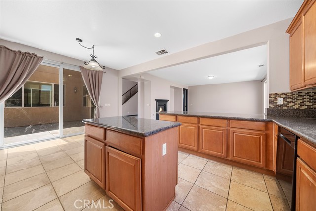Detail Gallery Image 19 of 55 For 14584 Sleepy Creek Dr, Corona,  CA 92880 - 6 Beds | 3/1 Baths