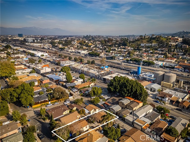 Detail Gallery Image 14 of 24 For 5102 Ithaca Ave, Los Angeles,  CA 90032 - 4 Beds | 3 Baths