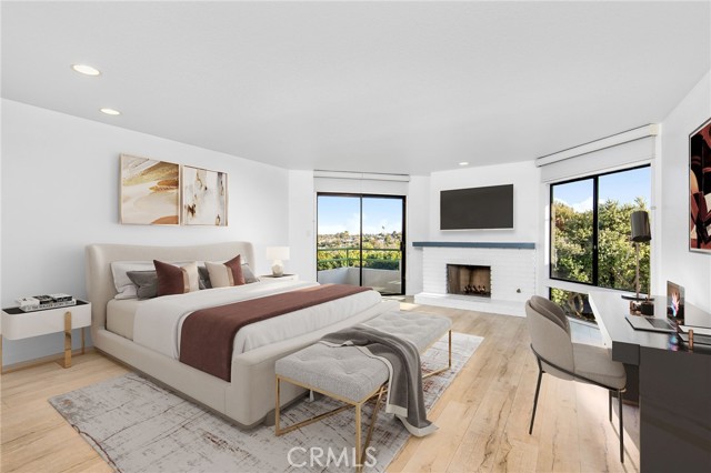 virtually staged bedroom/office